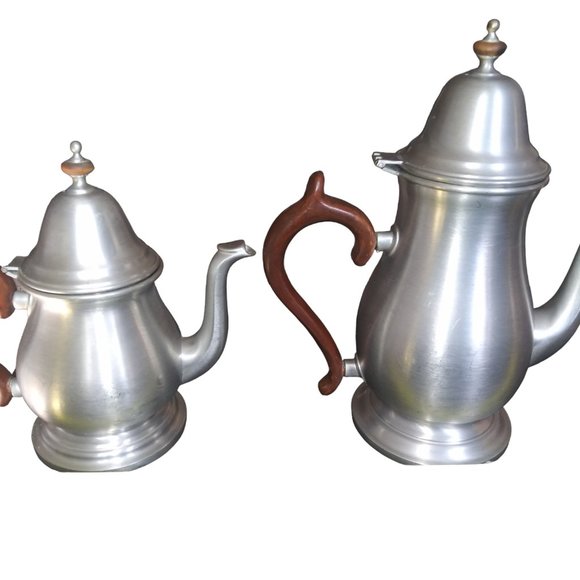 Vintage Pfaltzgraff Handcrafted Pewter Coffee/Tea Pot Made in the USA Lot of 2 - Picture 5 of 11